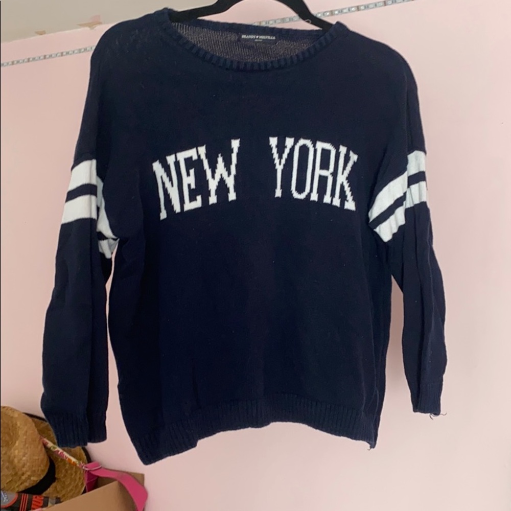 Brandy Melville New York Sweater